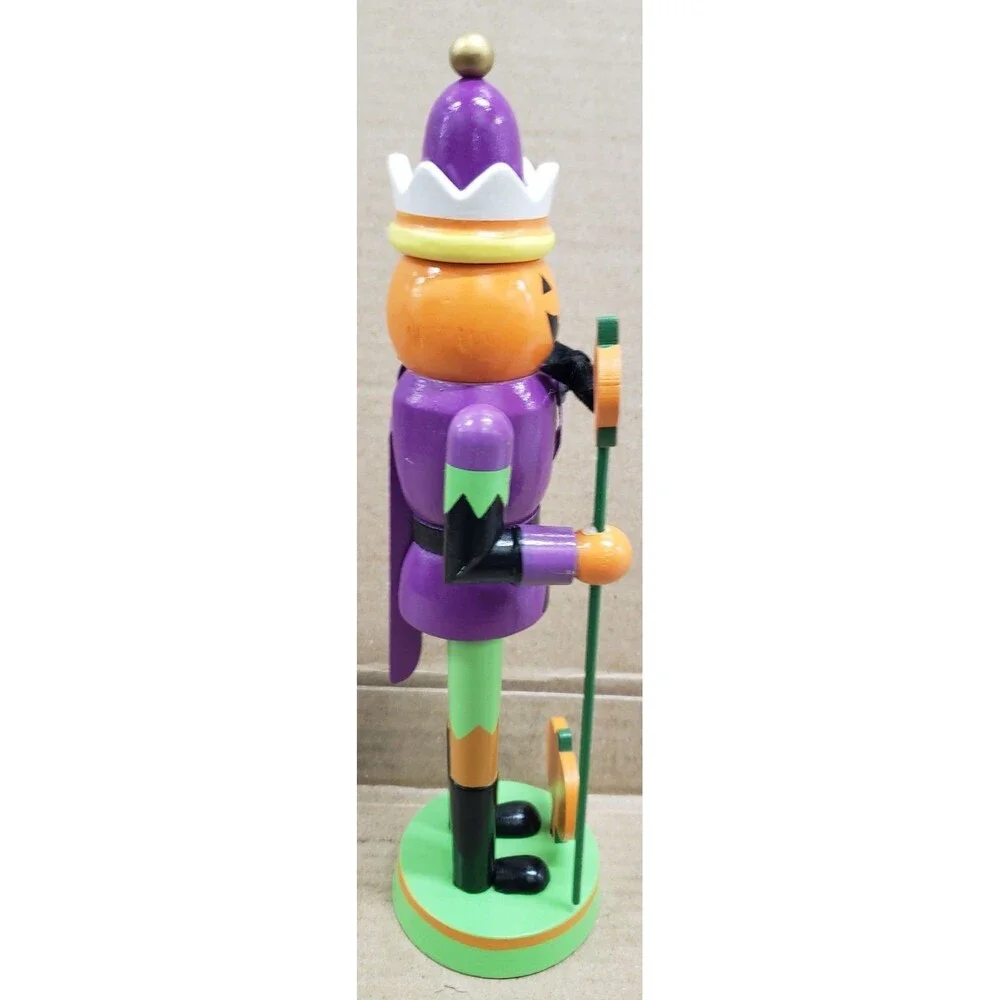 Wooden Nutcracker,9.5